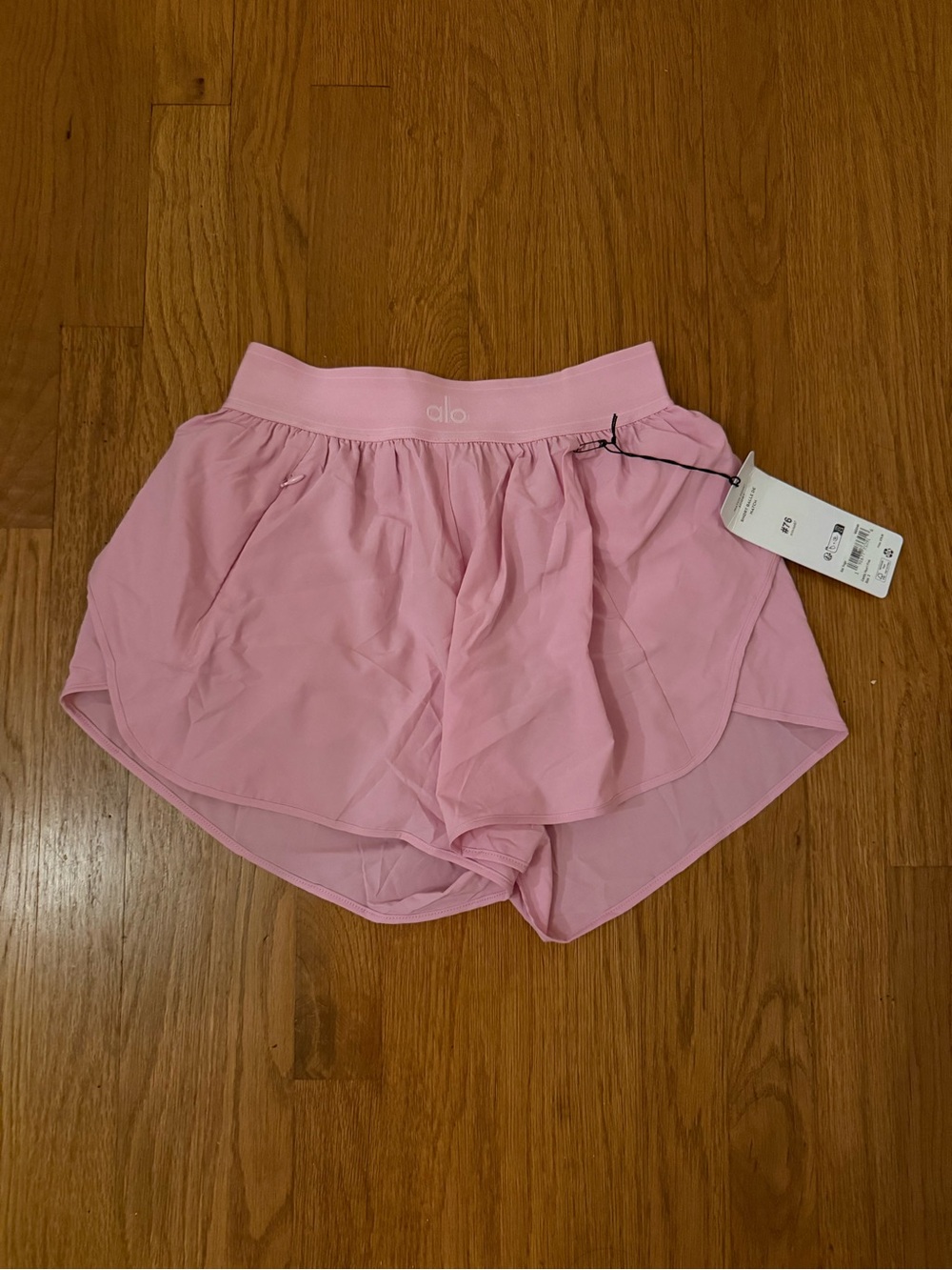 NWT ALO MATCH POINT SHORTS SIZE S